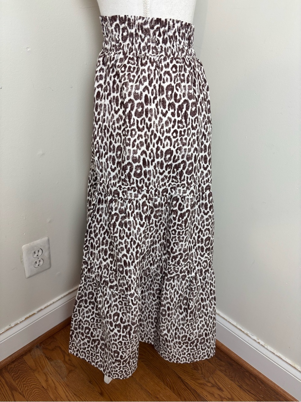 ANTHROPOLOGIE The Somerset Maxi Skirt In Brown Animal Print Size Large NWT - Picture 4 of 11